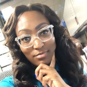 Meet your Posher, Tay